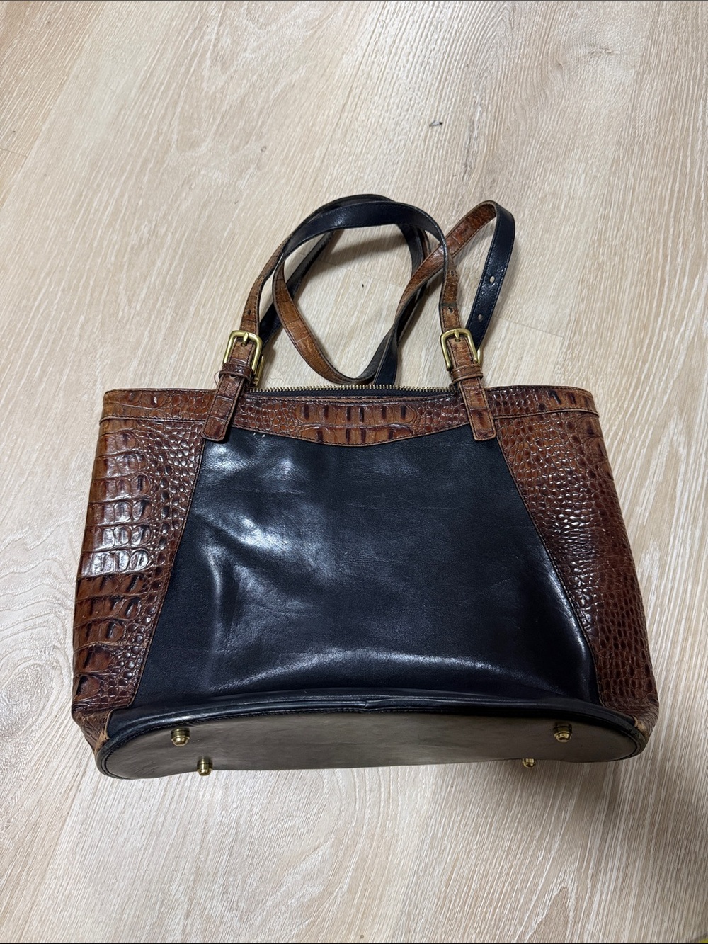 Brahmin Black and Brown Croc-Embossed Shoulder Bag - Picture 2 of 5